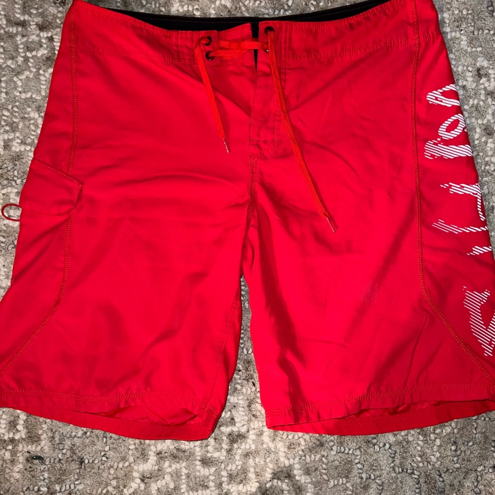 Mens Salt Life bathing suit. Like new condition.
